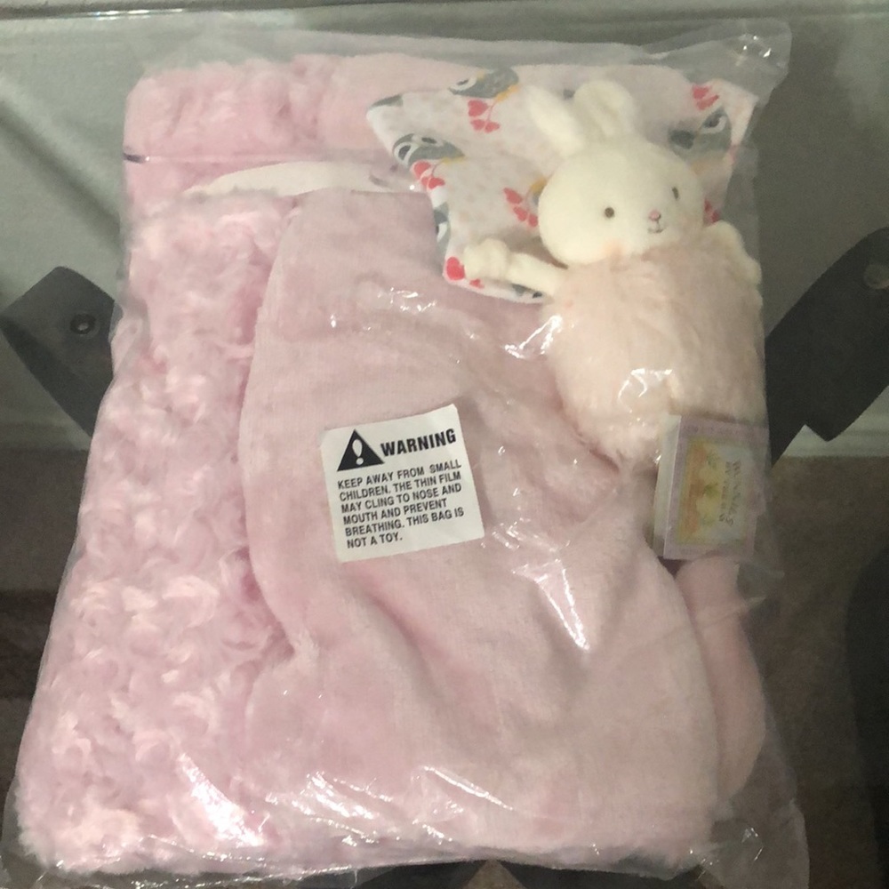 3 Stories Trading Curly Plush Baby Blanket